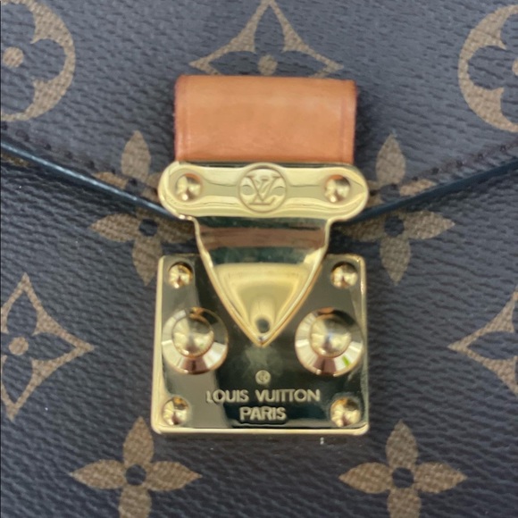 Louis Vuitton Pochette Métis - Picture 4 of 5